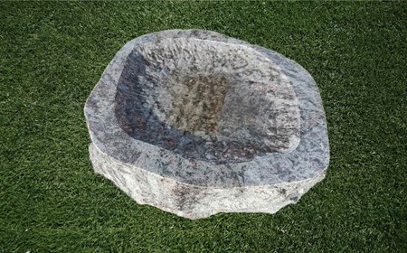 4: Fuglebad Håndhugget